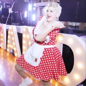 Meet your Posher, Nickie